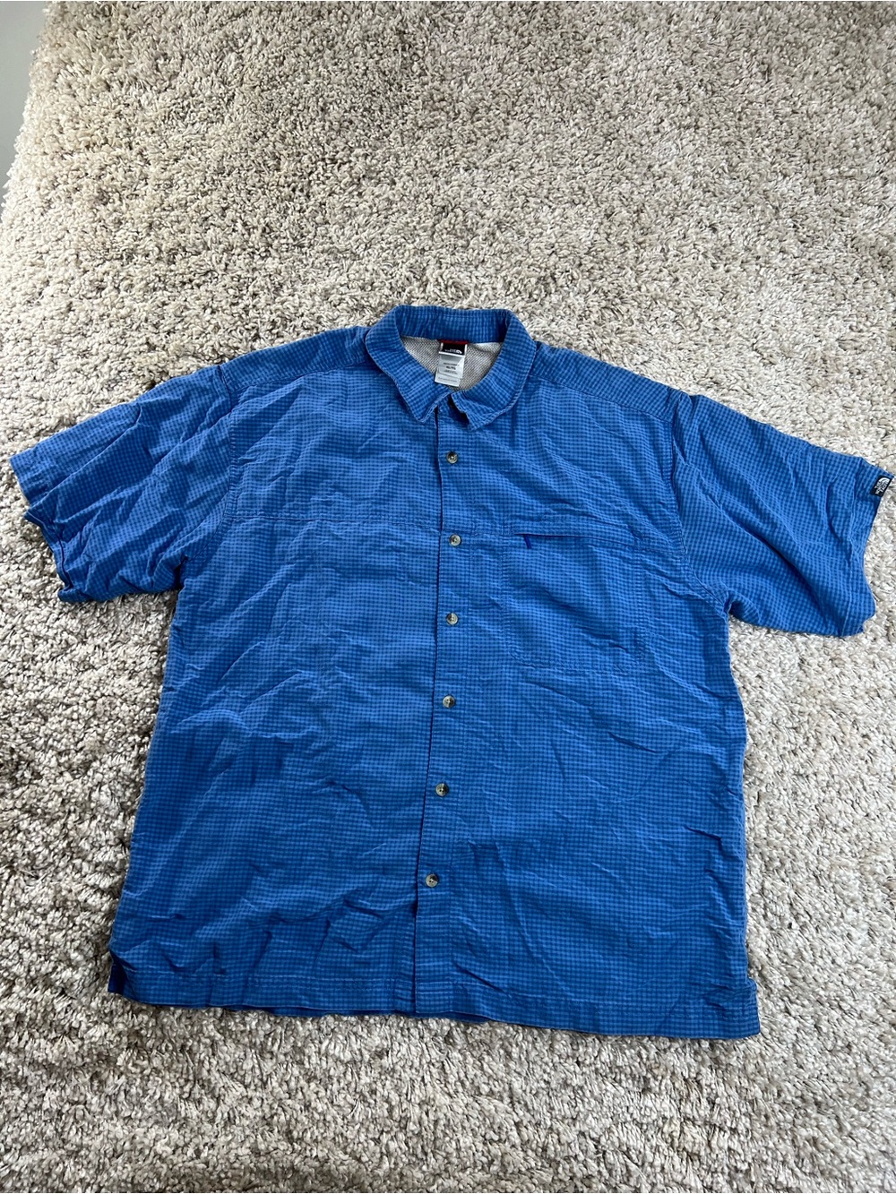 The North Face Men's Short-Sleeve Button-Down Shirt in Blue XL